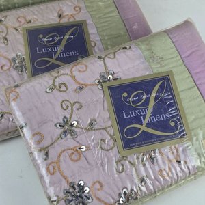 Juego de Cubrecama Luxury Linens Queen "Mystical Nights" con Fundas Bordadas - imagen 4