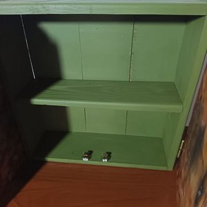 Botiquín o Estante Rústico de Madera con Puertas y Estantes Interiores - imagen 4