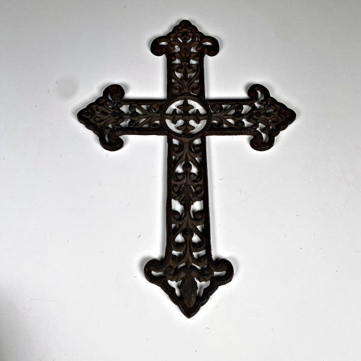 Cruz Decorativa de Hierro Labrado Estilo Antiguo