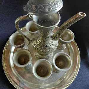 Juego de Té Árabe Metálico con Bandeja y Vasos - imagen 1