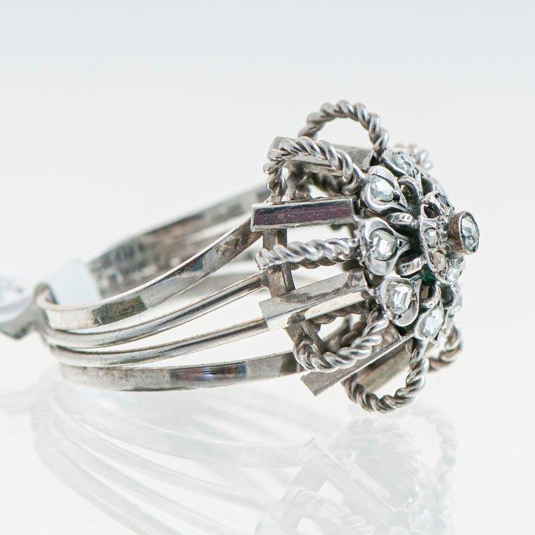 Item 2105077 - Image 1