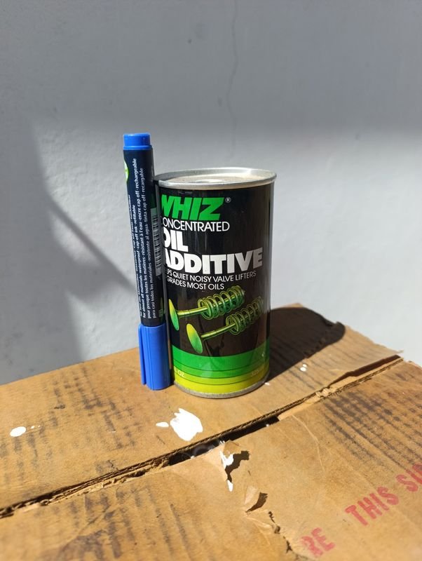 Lote de aceite automotriz en cajas y latas - imagen 3