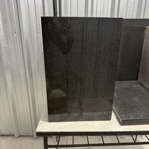 Mesitas de Apoyo Esquinero en L de Granito Negro y Cemento - imagen 14