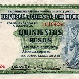 Lote anterior: Billete de 500 Pesos Uruguayos de 1939