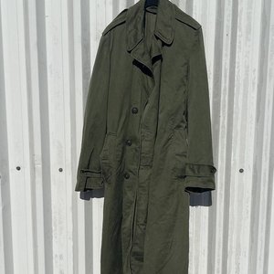 Lote anterior: Sobretodo Militar Verde Talle M/L