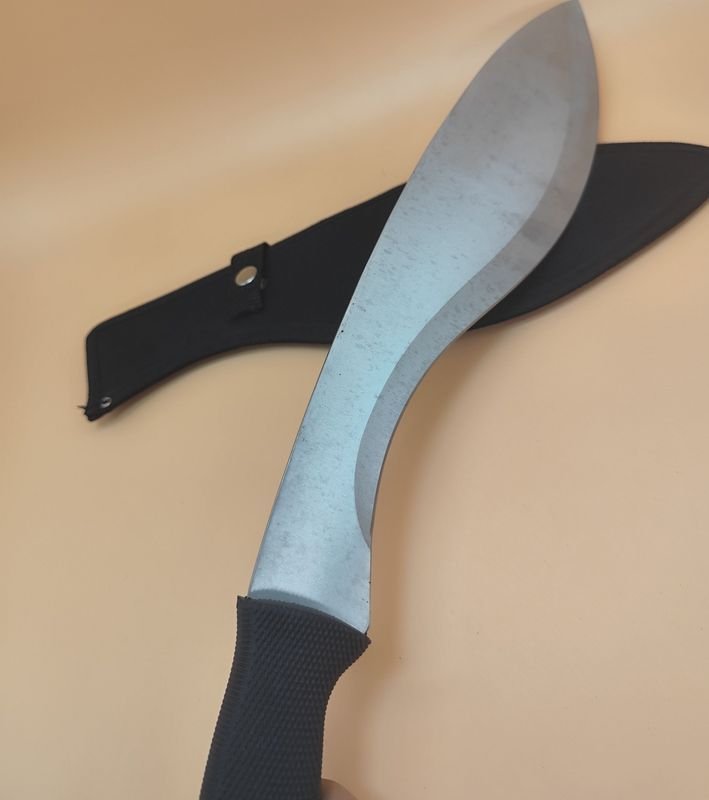 Cuchillo estilo kukri de Cold Steel, largo y afilado - imagen 7