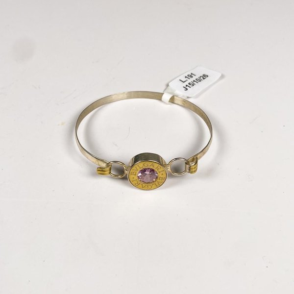 Pulsera Rígida de Plata con Piedra Rosa y Detalles Dorados