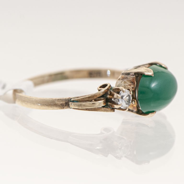 Anillo de Oro con Piedra Verde y Circonias - imagen 2