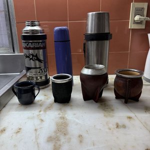 Lote anterior: Lote de 3 Termos y 4 Mates de Diversos Materiales y Tamaños