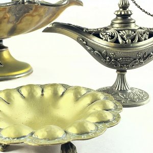 Lote de 4 Adornos Metálicos Estilo Lámpara de Aladino y Recipientes Calados - imagen 3