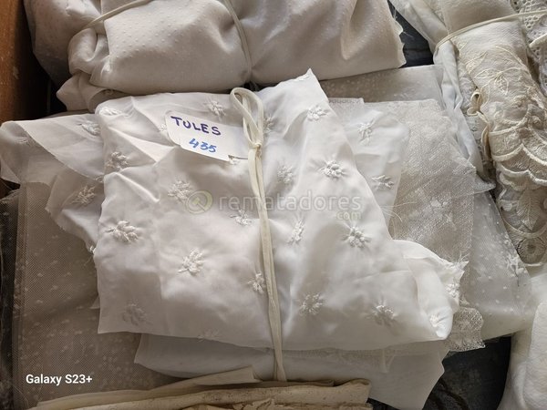Lote de Tul Blanco Bordado para Manualidades o Decoración