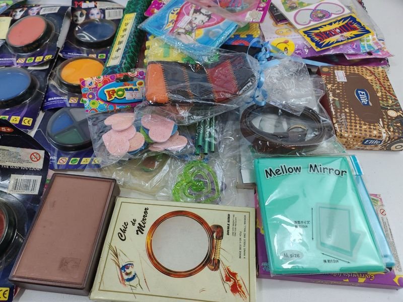 Lotes de Juguetes, Maquillaje y Accesorios para Niños - imagen 5