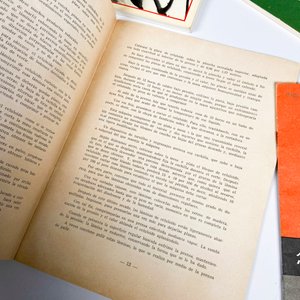 Cuatro libros orientales diferentes - imagen 7