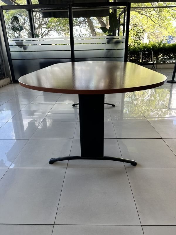 MESA DE REUNIONES OVALADA - Muebles de Oficina - imagen 2