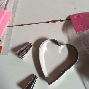 Set de Repostería y Decoración con Molde Corazón y Accesorios - imagen 5