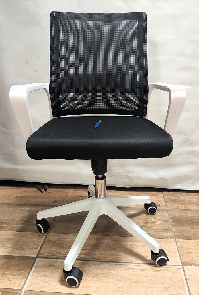 Item 16532 - Image 3