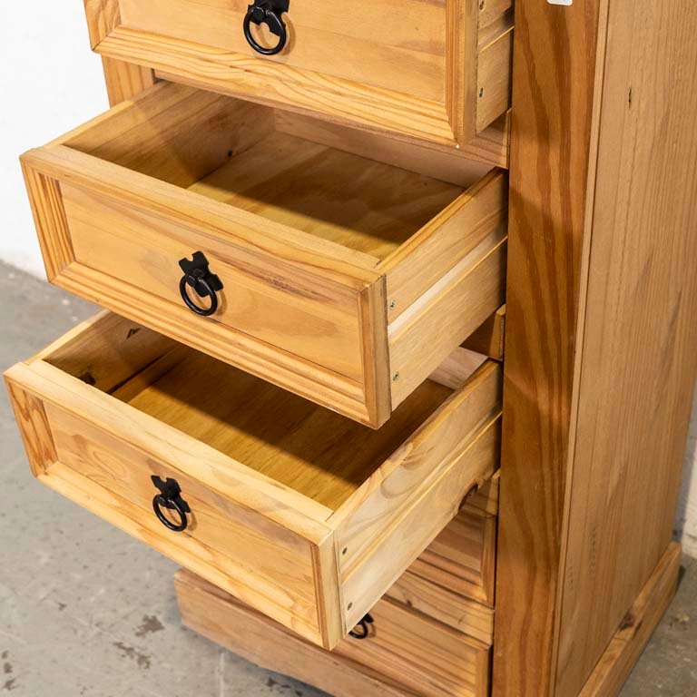 Cajonera de pino con cinco cajones en buen estado - imagen 3