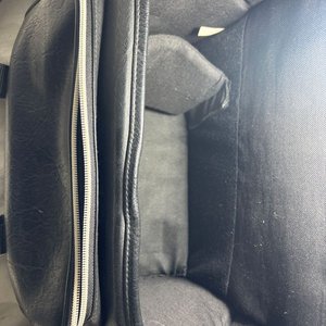 Lote de Bolsos, Maletines y Mochilas Negras Variadas - imagen 4