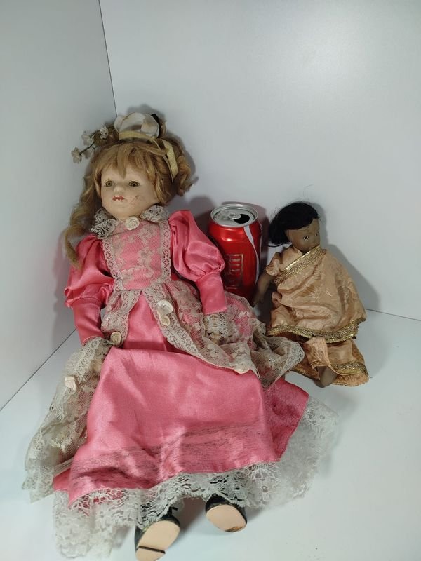 Muñecas de porcelana con vestidos originales - imagen 4