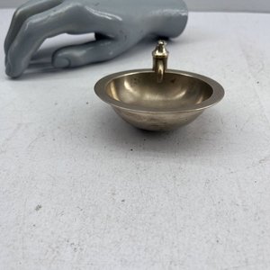 Lote anterior: Despojador o Jabonera con Forma de Bachita con Canilla de Bronce