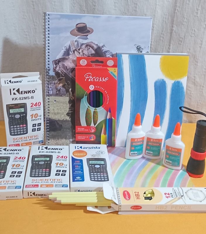 Colección de útiles escolares - imagen 1