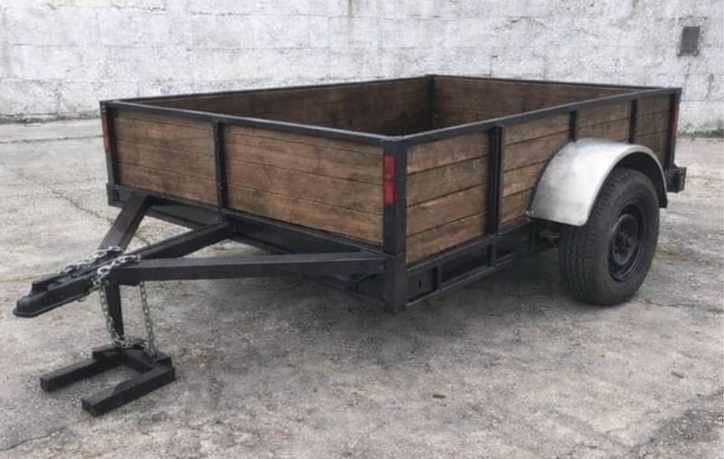 Tráiler en madera y hierro reforzado con instalación de luces completa y sistema moderno de amortiguación - imagen 3