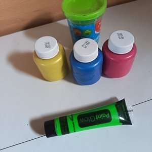 Muñeca con Pinturas y Bincha Brillante - imagen 3