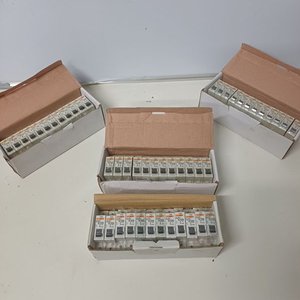Caja con 12 Disyuntores Térmicos Unipolares TQC BH17 de 16 Amp - imagen 5