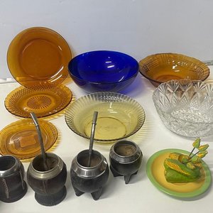 Lote siguiente: Set de Mate y Vajilla: 5 Mates, 4 Bombillas, 4 Bowls, 3 Platos y Más