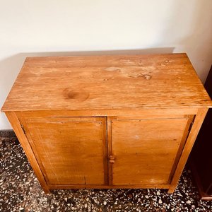 Alacena de Madera Rústica con Dos Puertas - imagen 2
