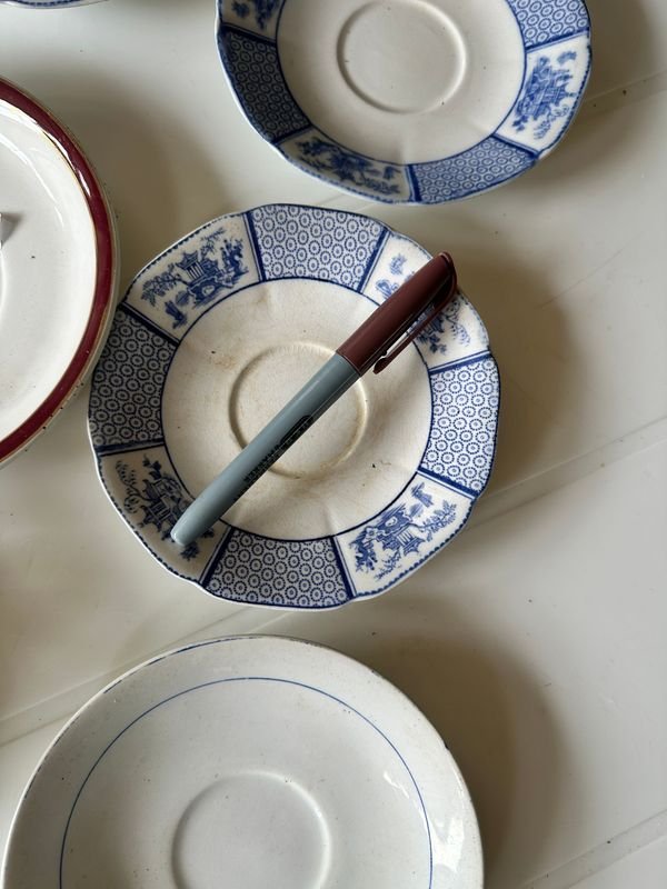 Colección de platos, vasos y accesorios para la mesa - imagen 21