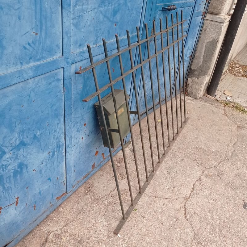 Tres tramos de reja en varilla de 14mm para jardín - imagen 9
