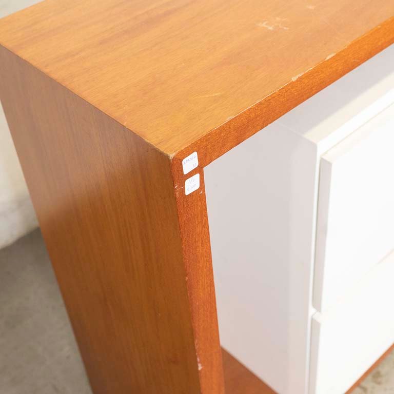 Item 2101832 - Image 1