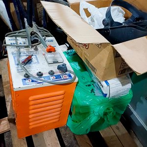 Soldadora Veroll 200A, Electrodos y Máscara de Soldar - imagen 1