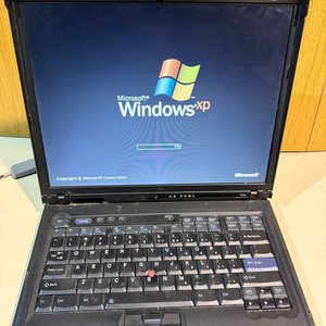Notebook IBM ThinkPad con Windows XP - imagen 14