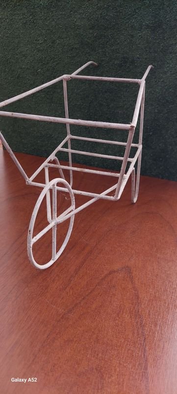 Soporte de plantas en metal con rueda - imagen 4
