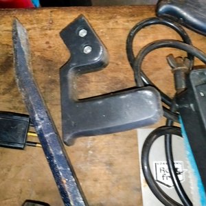 Lote de Herramientas Varias y Extensiones Eléctricas - imagen 4