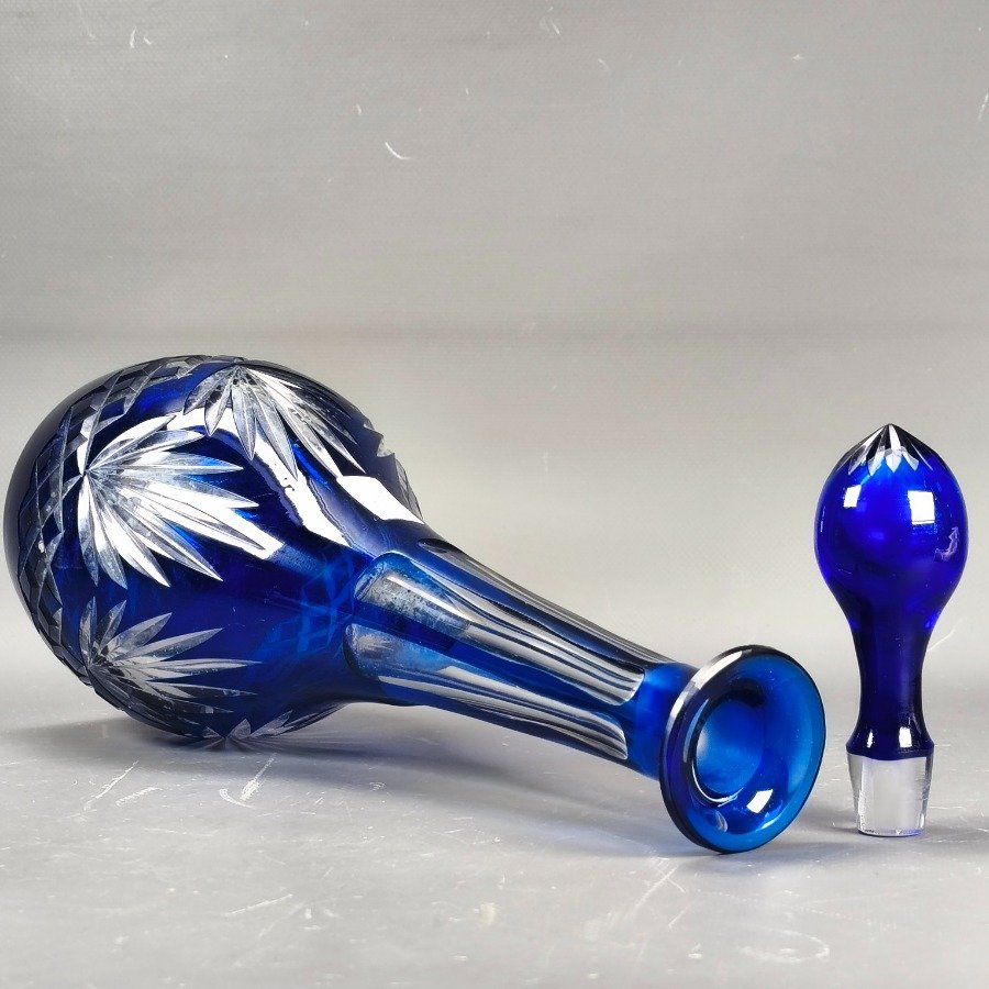 Botellón de cristal tallado en tonos azul y hialino - imagen 7