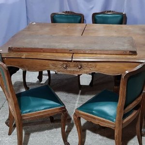 Lote anterior: Mesa Provenzal Extensible con 6 Sillas Tapizadas Tachonadas