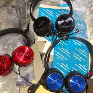Lote siguiente: Auriculares Sony Nuevos