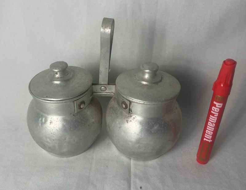 Yerbero y Azucarero Doble de Aluminio con Tapa y Asa