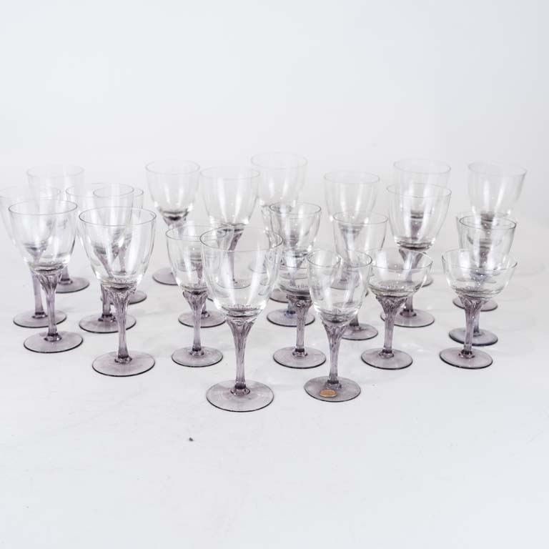 Lote anterior: 26 Copas de cristal con pie de color  - Medidas: 15 y 10cm 