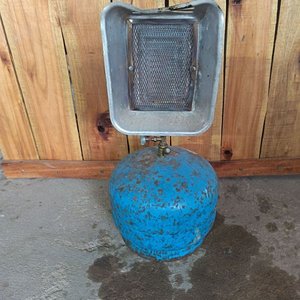 Lote siguiente: Garrafa de Gas de 3 kg con Pantalla Calefactora