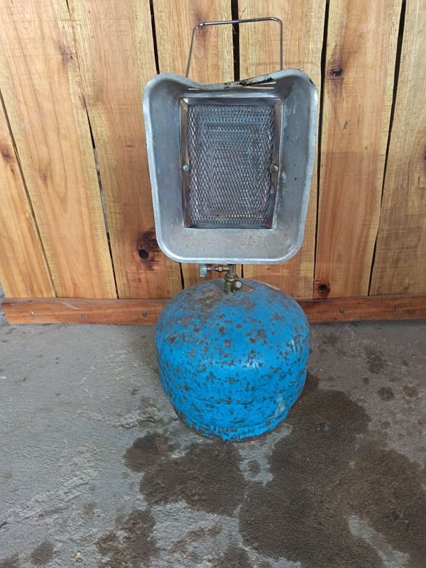 Garrafa de Gas de 3 kg con Pantalla Calefactora