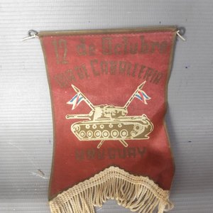 Banderín Conmemorativo Día de la Caballería Ejército Nacional Uruguay - imagen 2