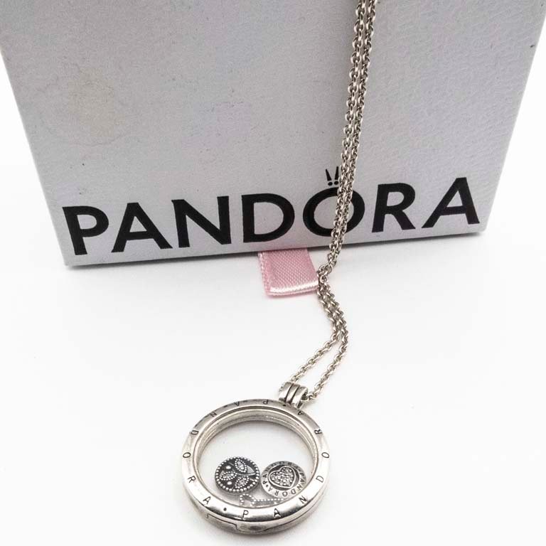 Cadena de Plata con Dije "Pandora" y Dijes Internos