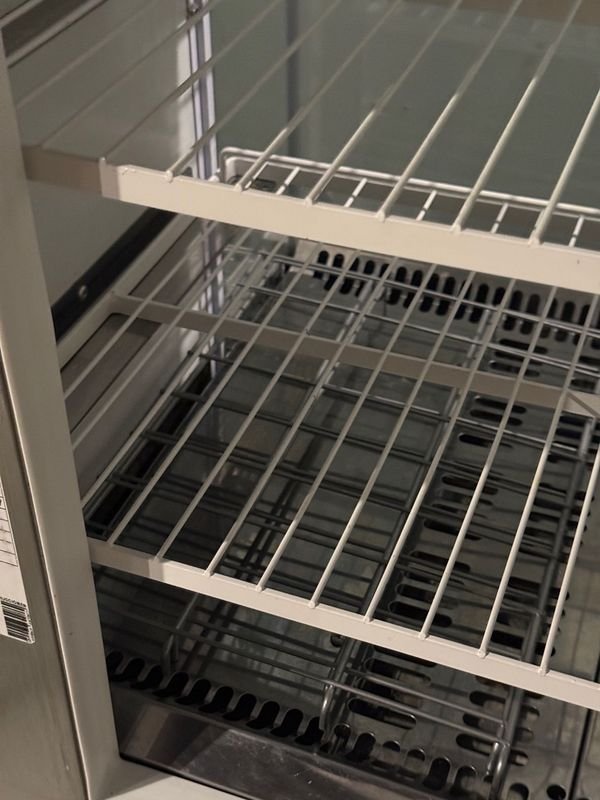 Vitrina termica marca Gelopar, electrodoméstico de alta calidad - imagen 10