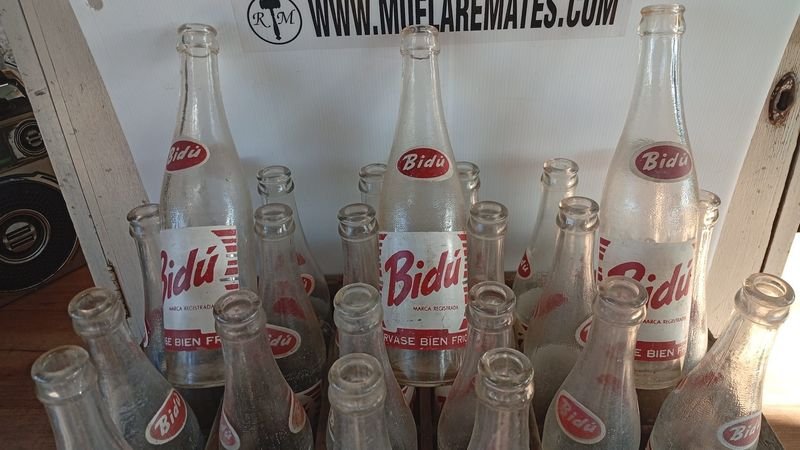 Lote siguiente: Bidu Casillero X 24 Envases de 1940 - Colección Rara