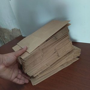 Lote de Bolsas de Papel Kraft Marrones Nuevas Tamaño Medio - imagen 5