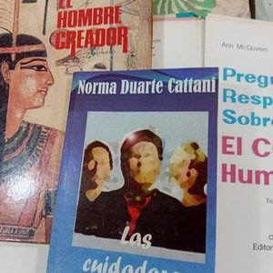 Lote de Libros Variados: Biología, Derecho, Cuerpo Humano y Más - imagen 2